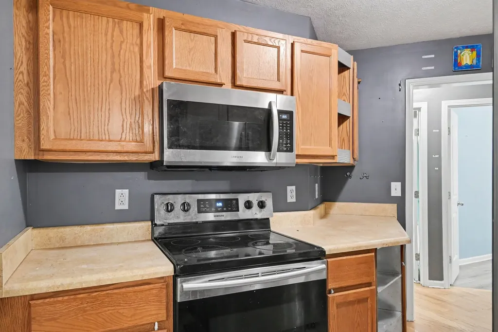 608 South Evening Shade White Bluff TN 37187