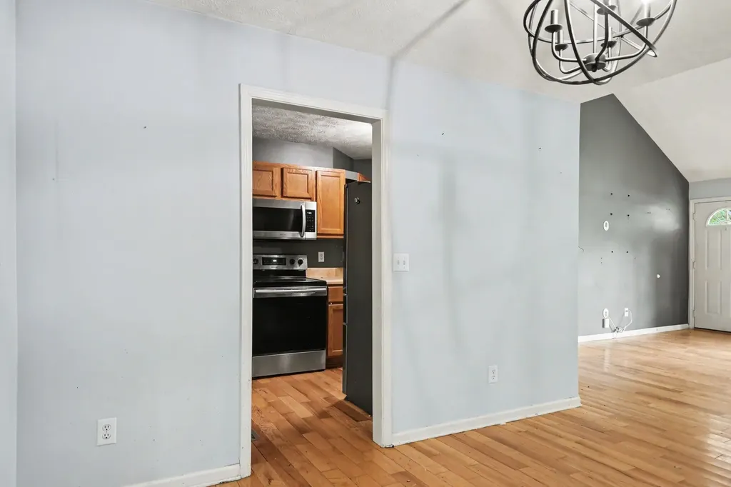 608 South Evening Shade White Bluff TN 37187