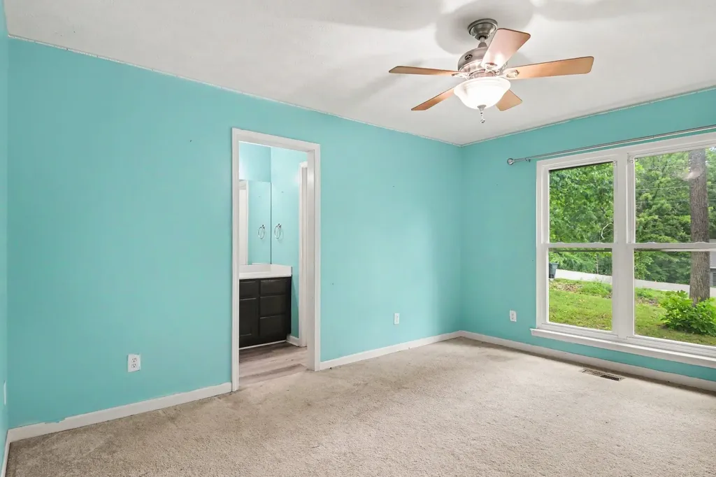 608 South Evening Shade White Bluff TN 37187