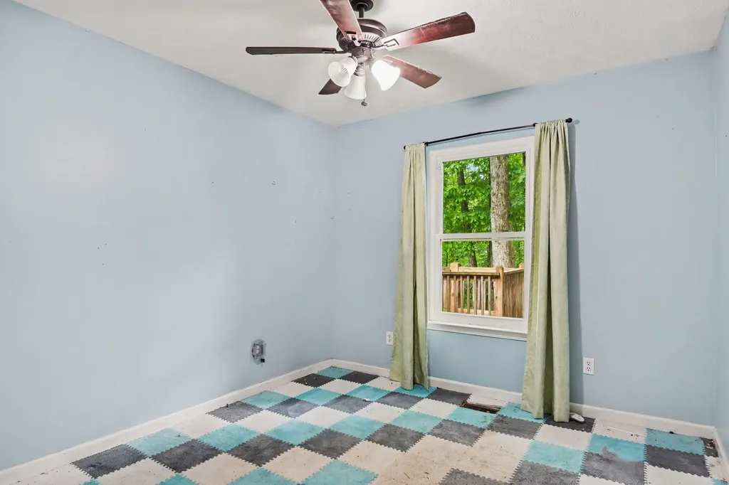 608 South Evening Shade White Bluff TN 37187