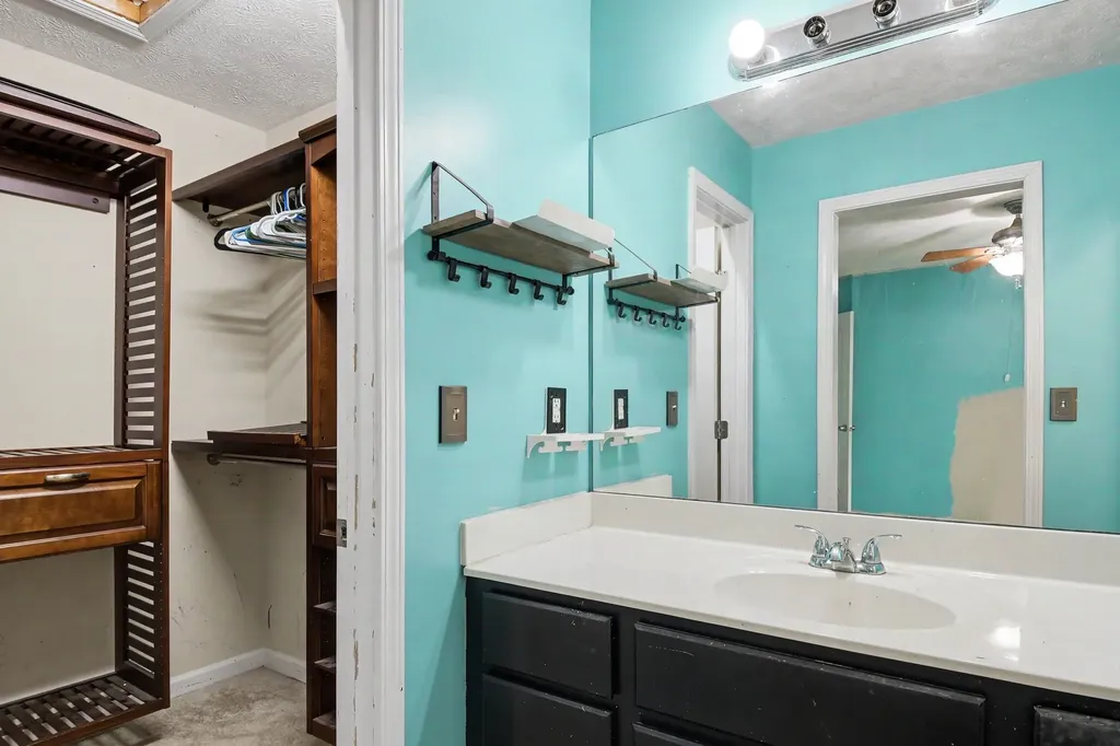 608 South Evening Shade White Bluff TN 37187