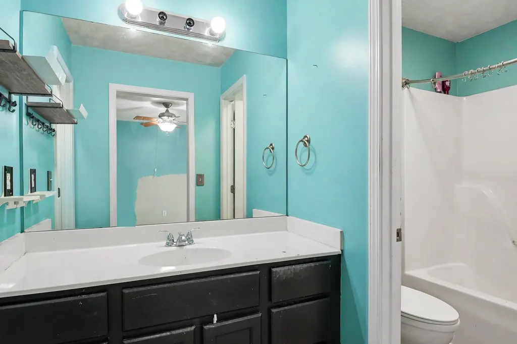 608 South Evening Shade White Bluff TN 37187