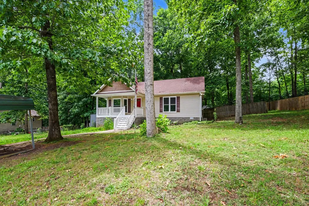 608 South Evening Shade White Bluff TN 37187