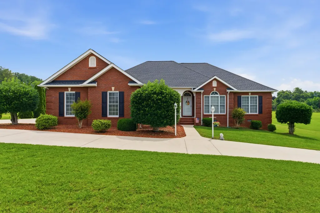 584 Golf Club Drive Smithville TN 37166