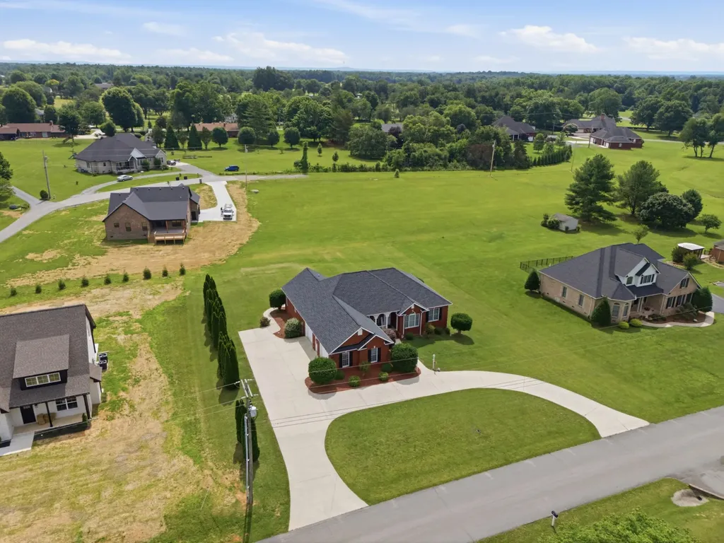 584 Golf Club Drive Smithville TN 37166