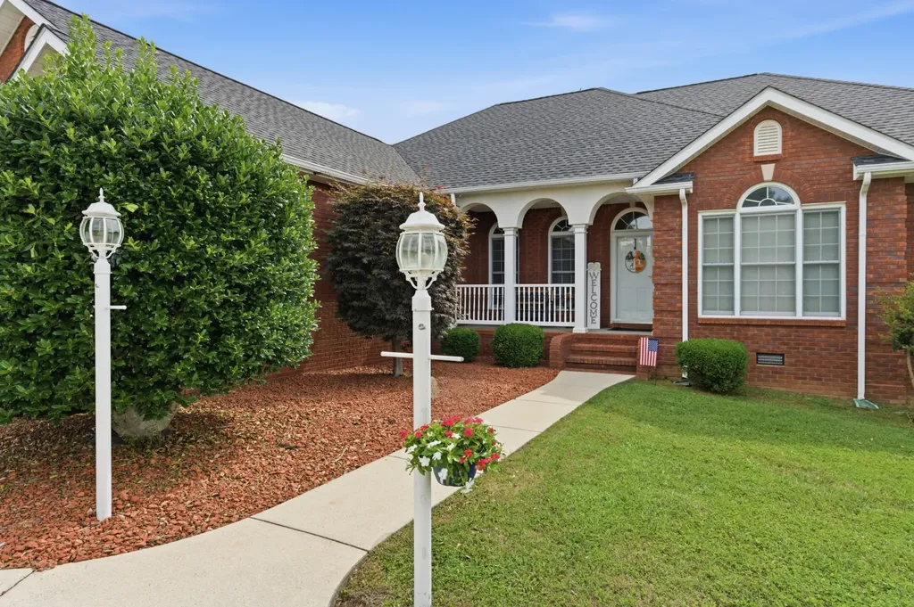 584 Golf Club Drive Smithville TN 37166
