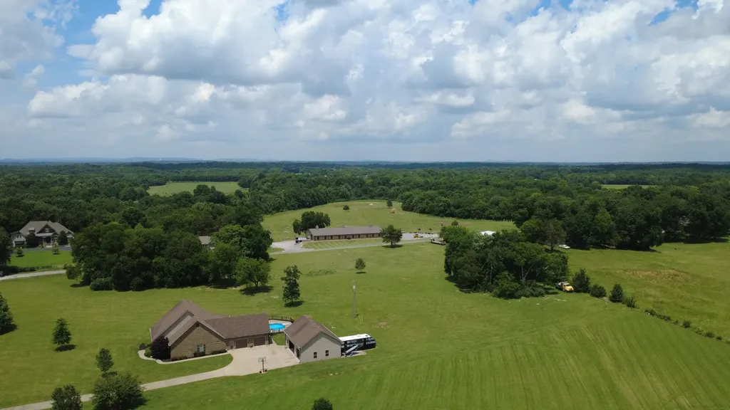 2829 Anes Station Road Lewisburg TN 37091