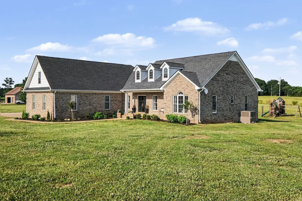 2829 Anes Station Road Lewisburg TN 37091