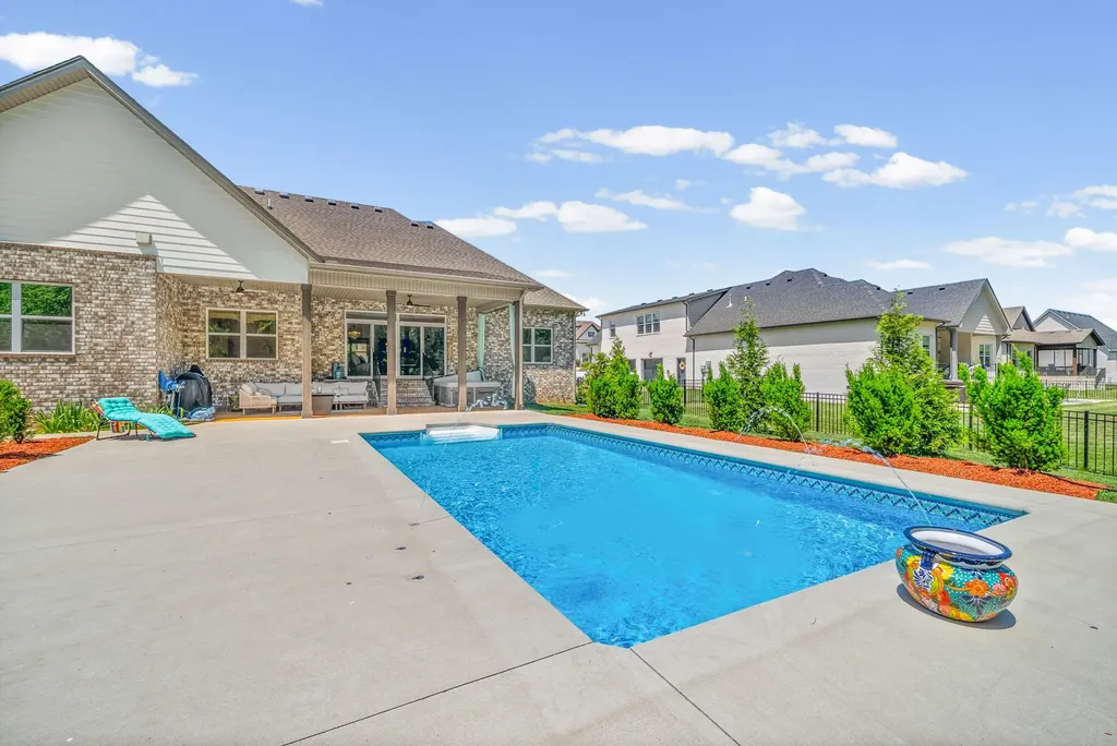 2015 Everest Drive Gallatin TN 37066
