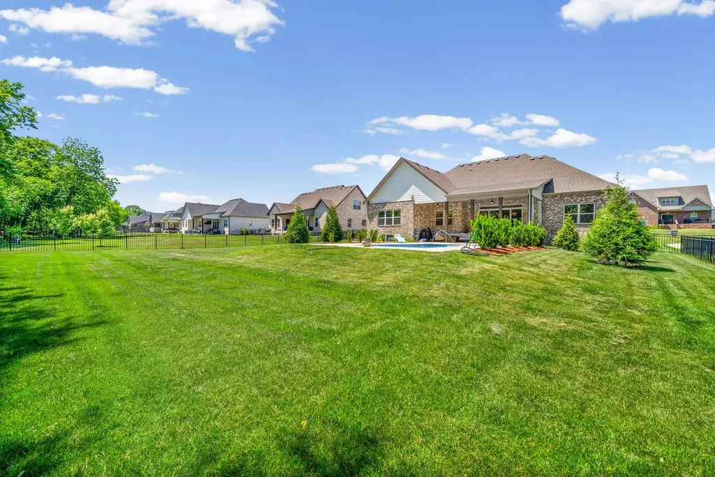 2015 Everest Drive Gallatin TN 37066
