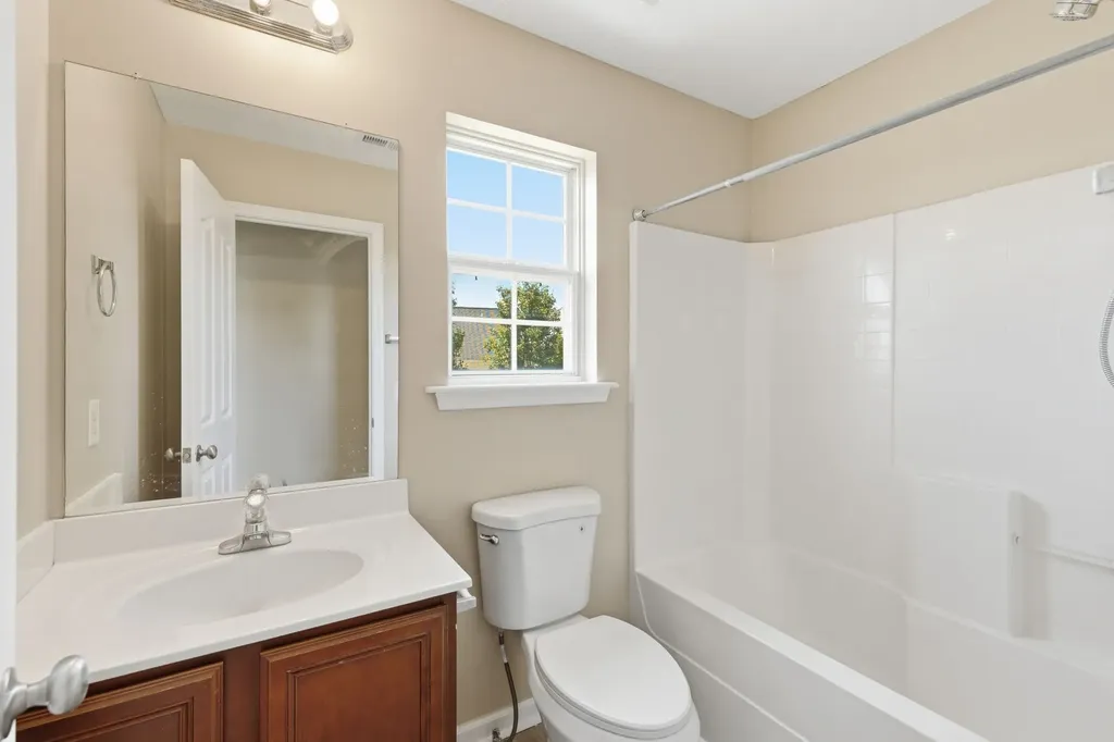 1327 Tonya Drive La Vergne TN 37086