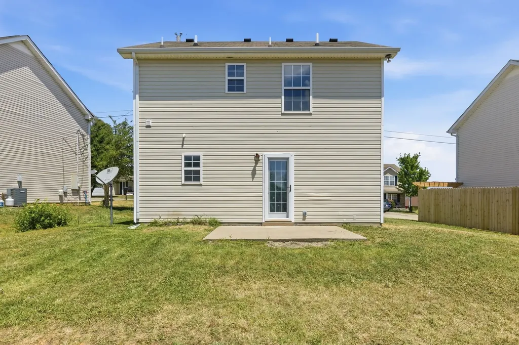 1327 Tonya Drive La Vergne TN 37086