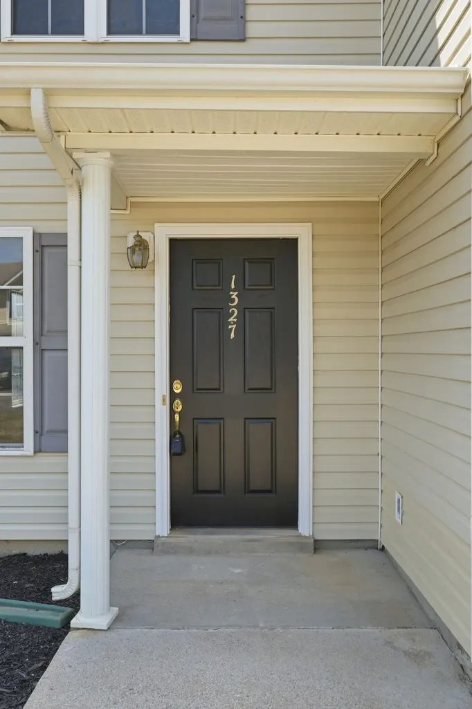 1327 Tonya Drive La Vergne TN 37086