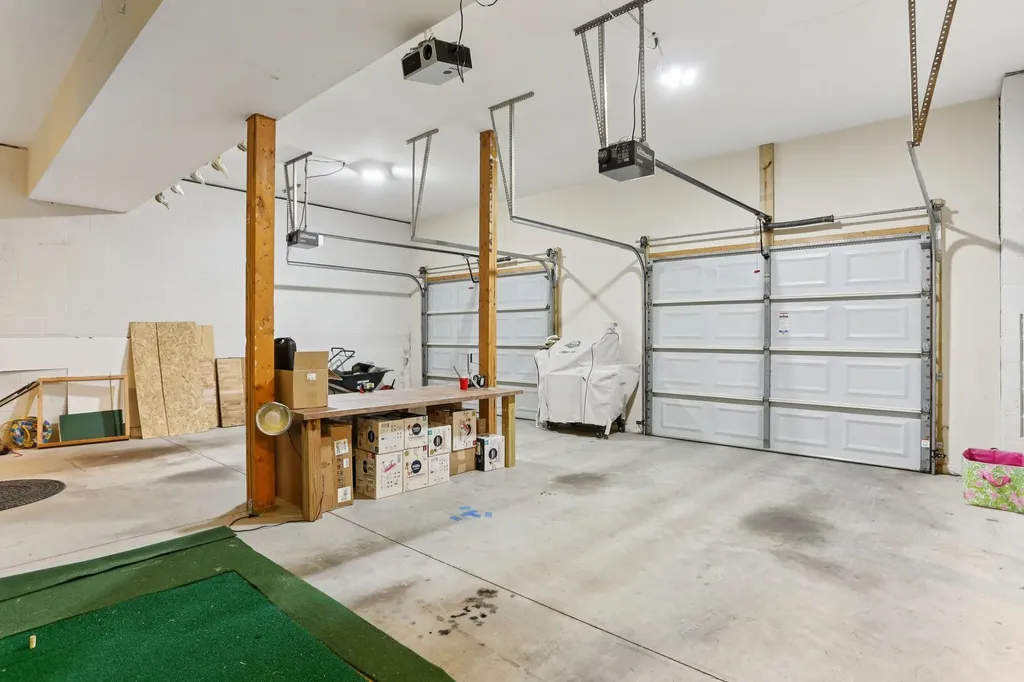 2048 Harvest Lane Nashville TN 37218
