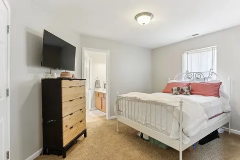 2048 Harvest Lane Nashville TN 37218