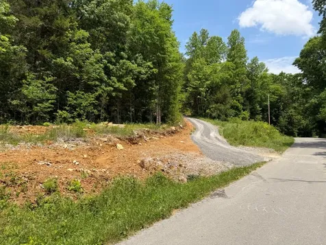 1979 Norton Branch Road Beechgrove TN 37018