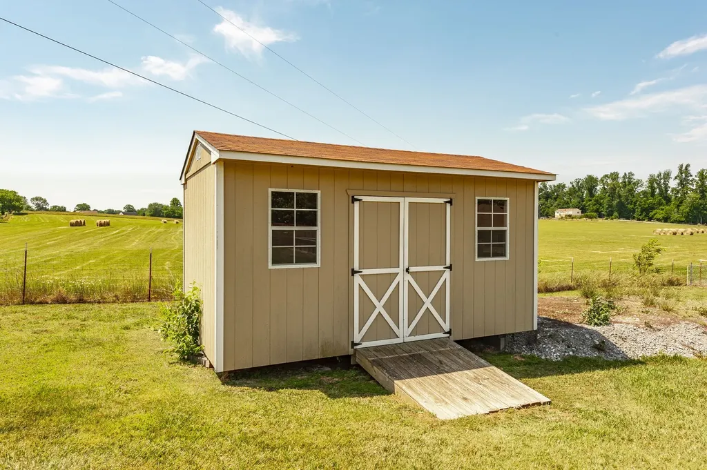 5779 Payne Road Portland TN 37148