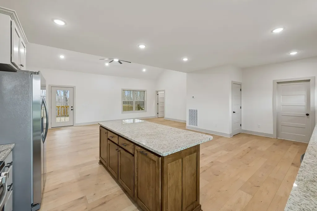 4105 Long Creek Road Lafayette TN 37083