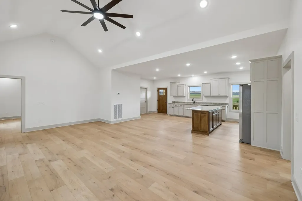 4105 Long Creek Road Lafayette TN 37083