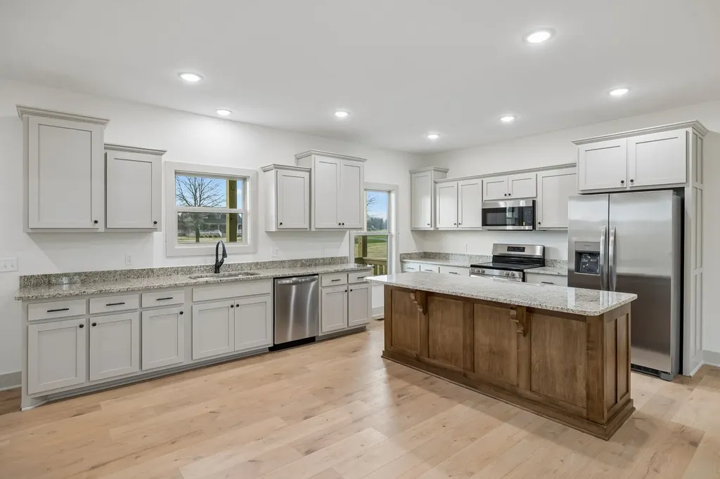 4105 Long Creek Road Lafayette TN 37083