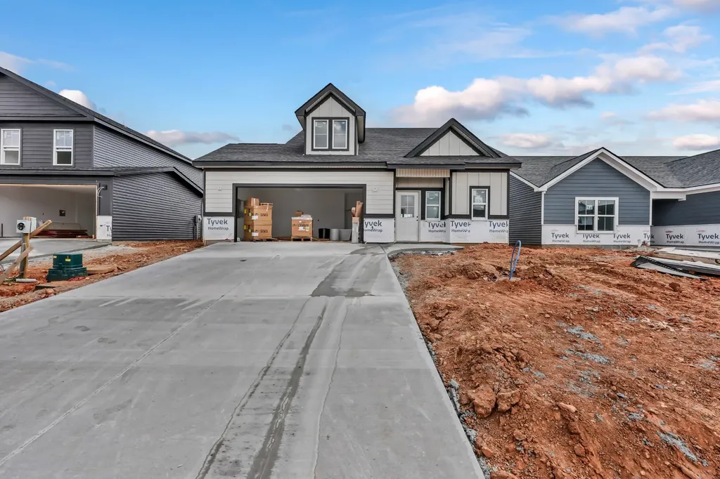 2725 Brewster Drive Clarksville TN 37042