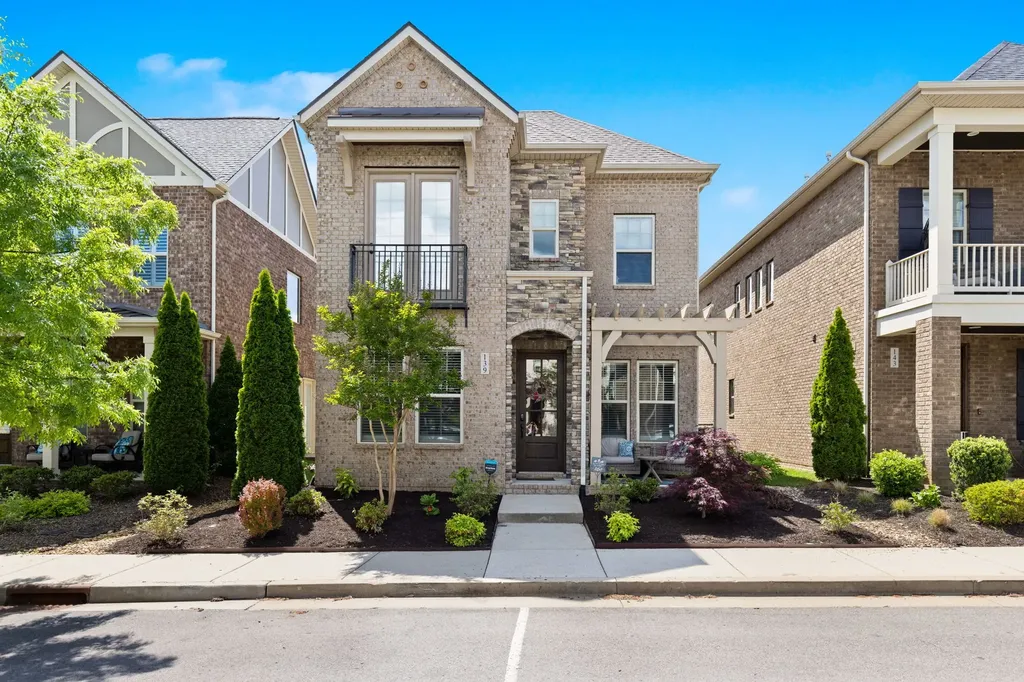 139 Benjamin Lane Hendersonville TN 37075