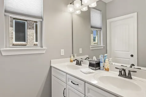 139 Benjamin Lane Hendersonville TN 37075