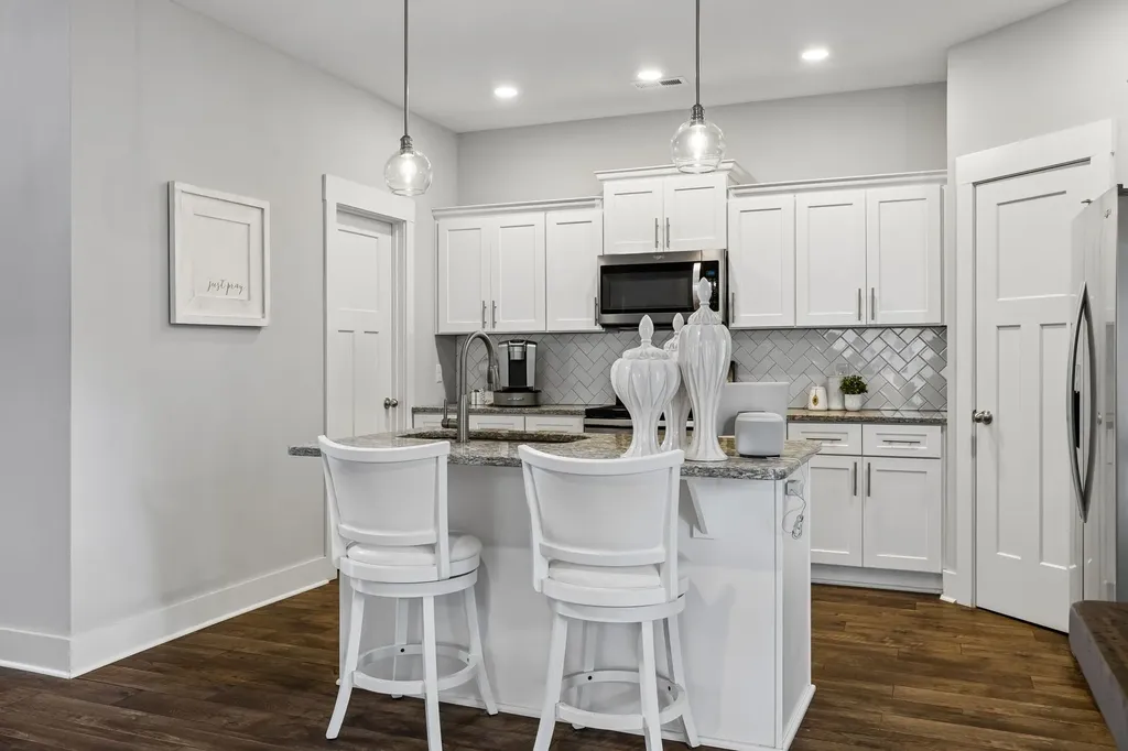 519 Latham Court Clarksville TN 37043