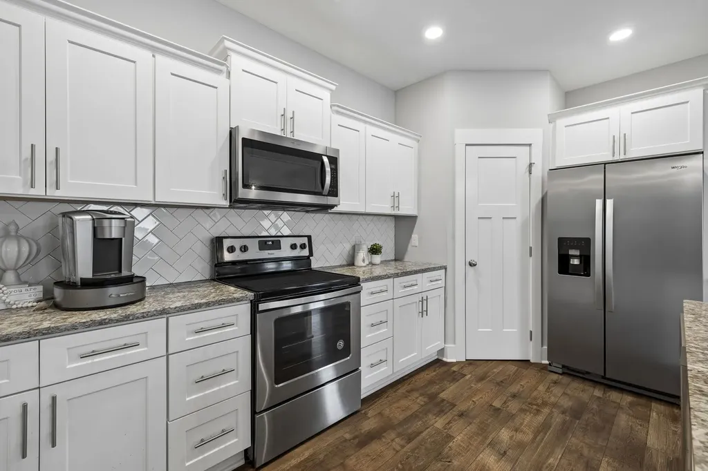 519 Latham Court Clarksville TN 37043