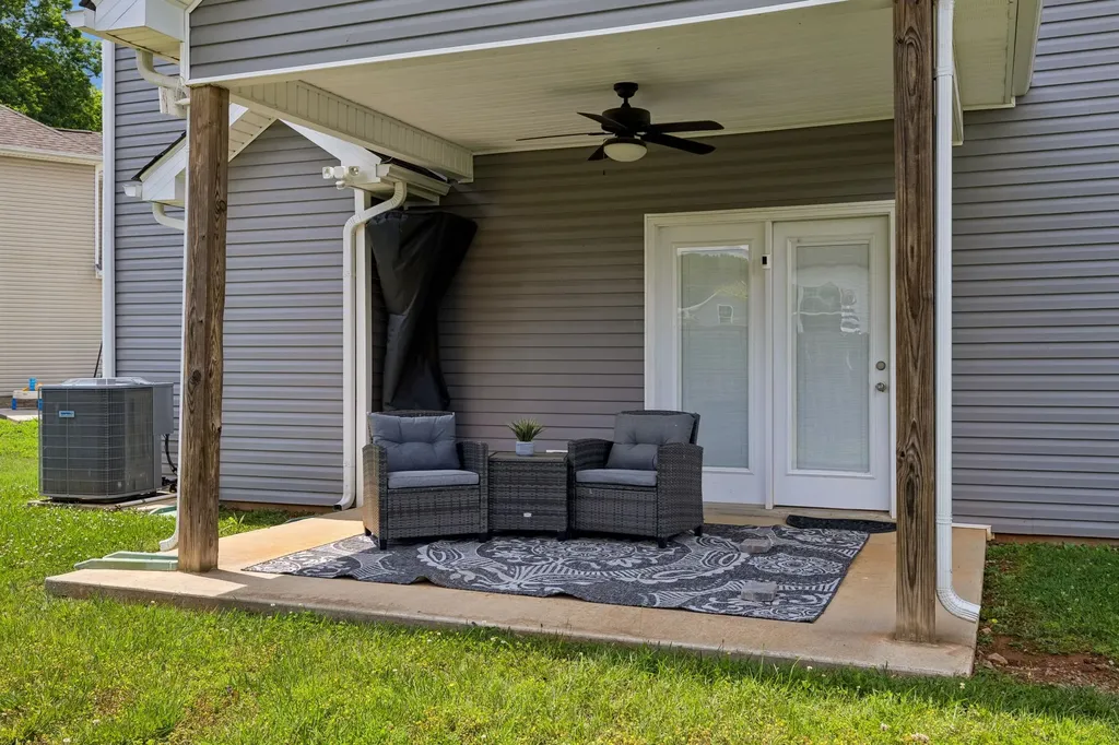 519 Latham Court Clarksville TN 37043