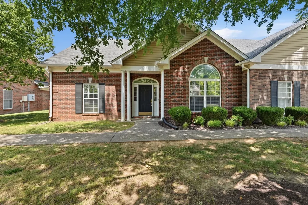 2 Hosier Court Lebanon TN 37087