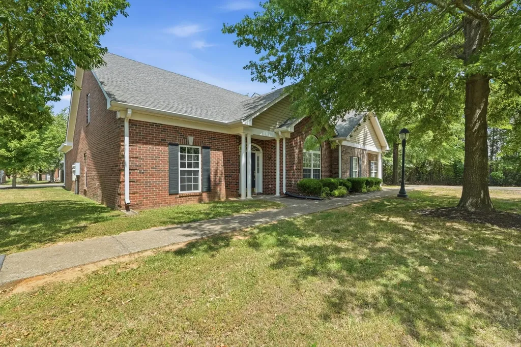 2 Hosier Court Lebanon TN 37087