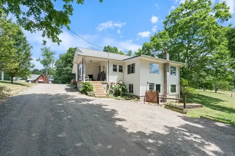 3135 Vanleer Highway Charlotte TN 37036