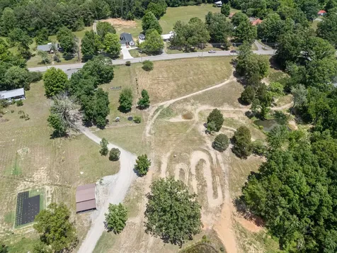 3135 Vanleer Highway Charlotte TN 37036