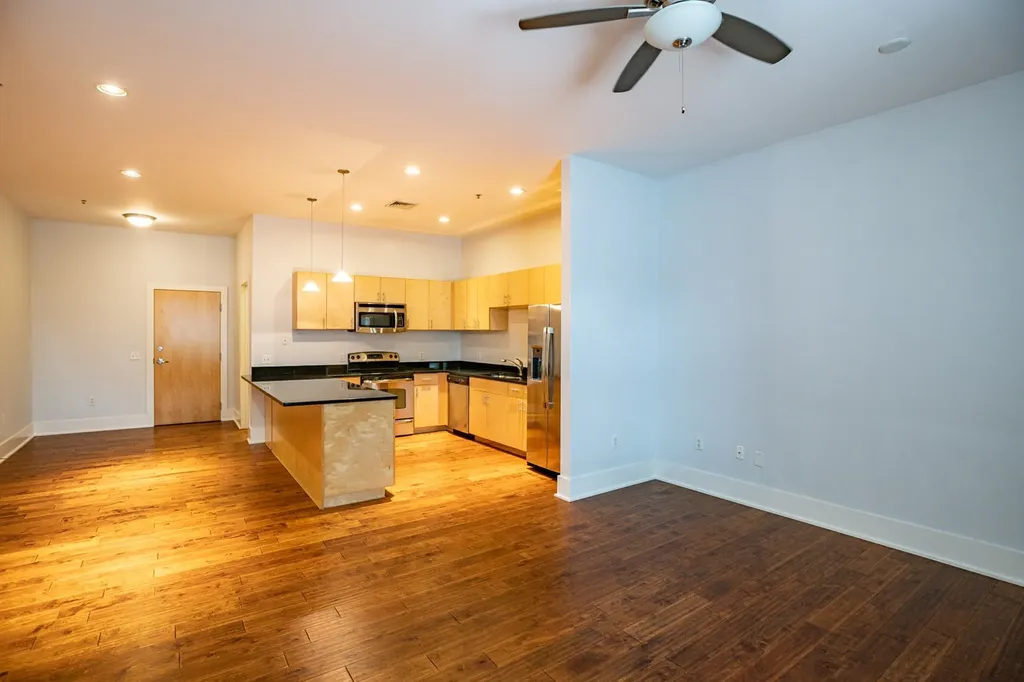 2201 8th Ave, S Nashville TN 37204