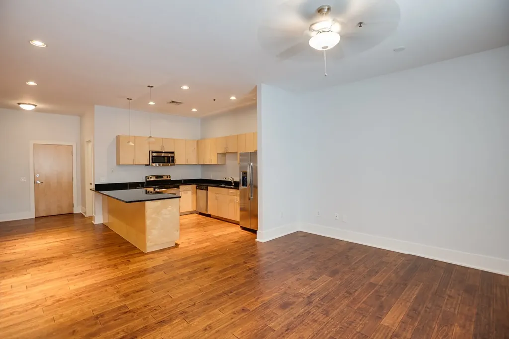 2201 8th Ave, S Nashville TN 37204