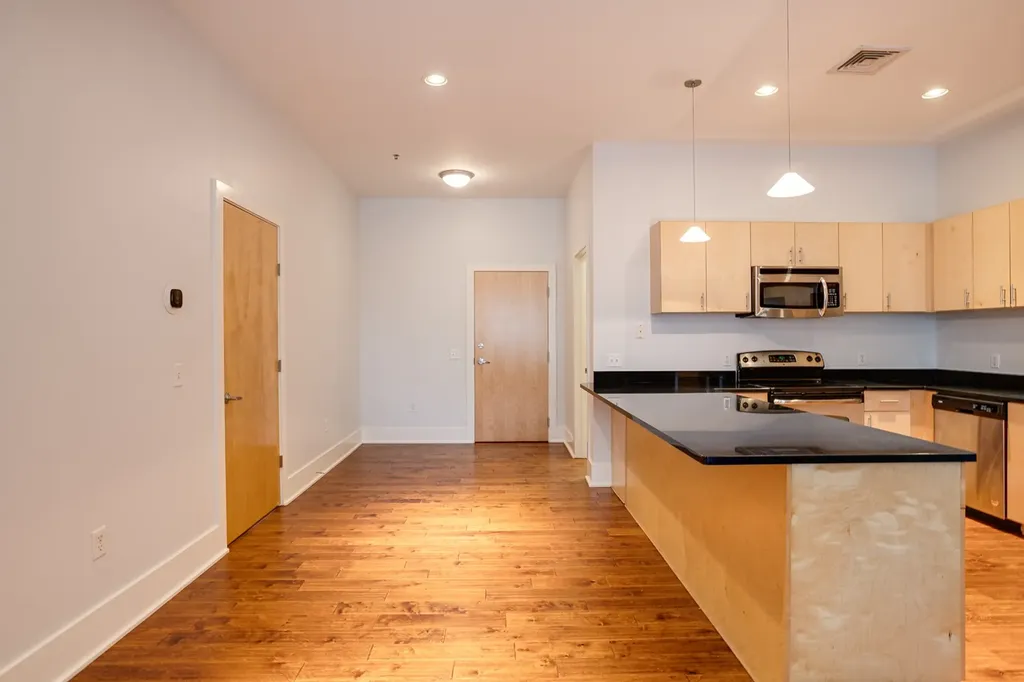 2201 8th Ave, S Nashville TN 37204