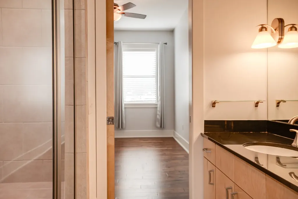 2201 8th Ave, S Nashville TN 37204