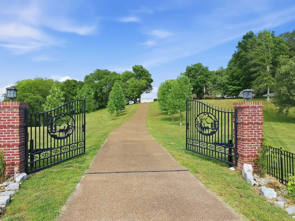 1150 Cochran Cemetery Road Lewisburg TN 37091