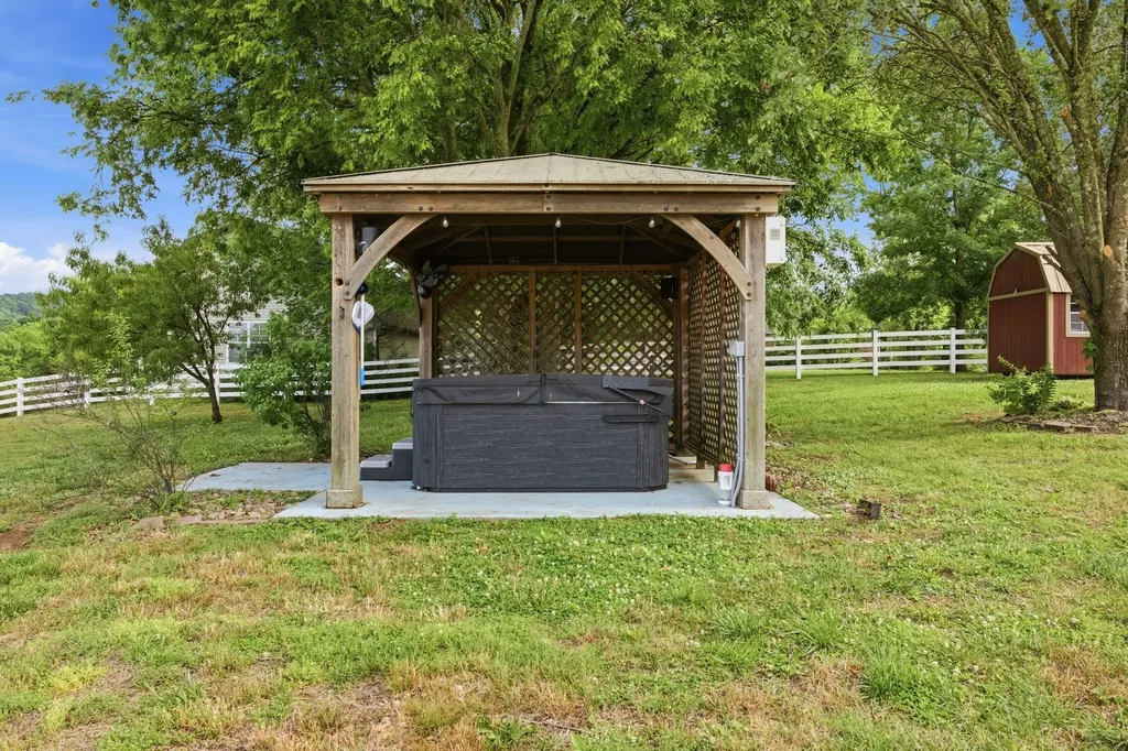 1150 Cochran Cemetery Road Lewisburg TN 37091
