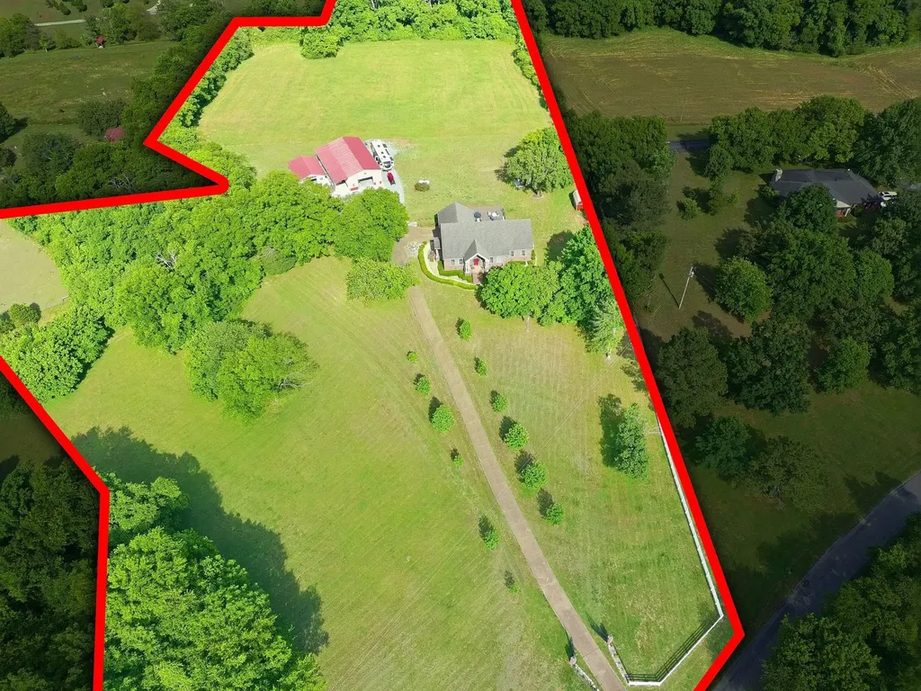 1150 Cochran Cemetery Road Lewisburg TN 37091