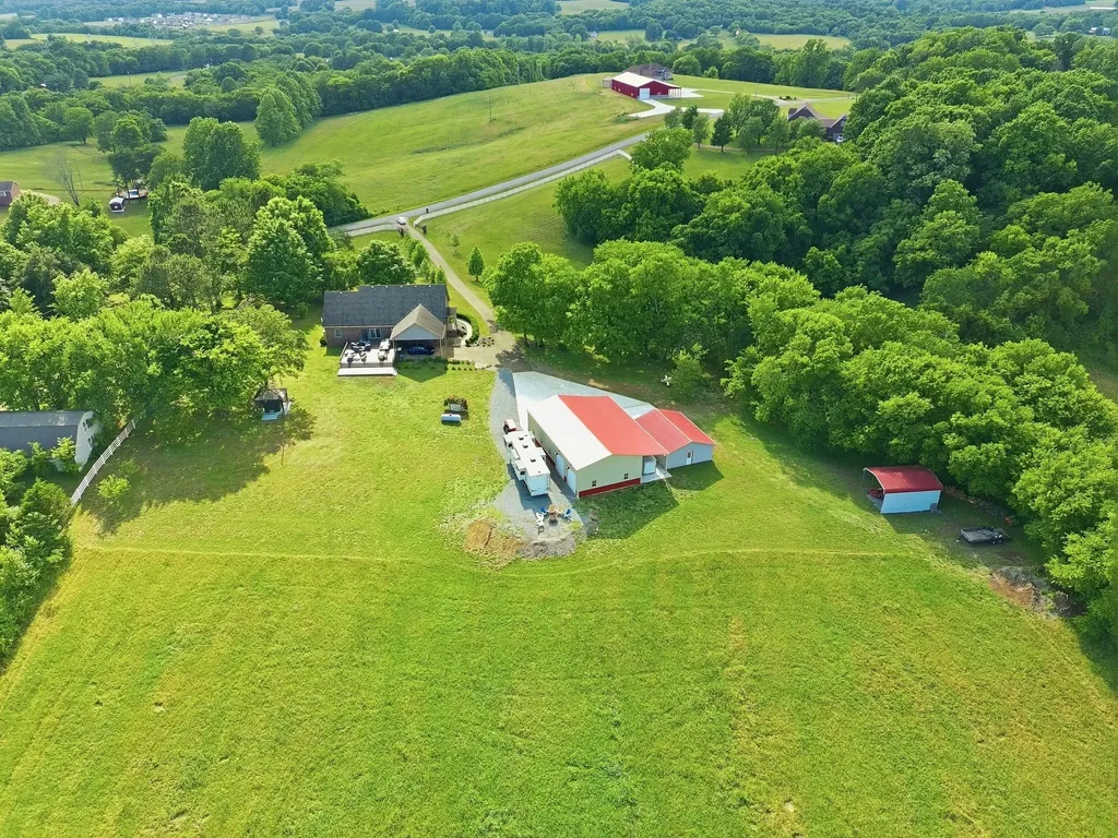 1150 Cochran Cemetery Road Lewisburg TN 37091