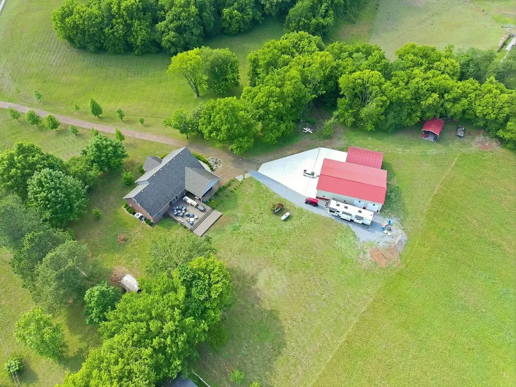 1150 Cochran Cemetery Road Lewisburg TN 37091