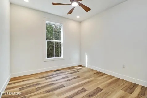 1452 Model Farm Road Jamestown TN 38556