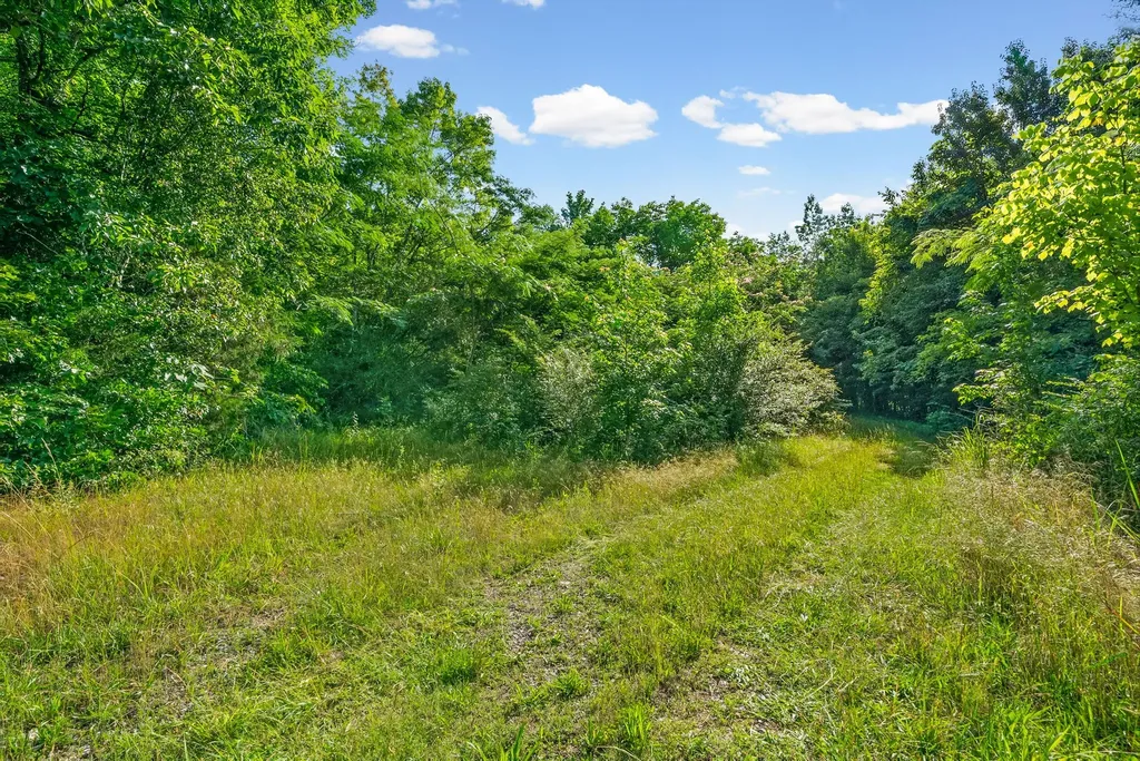 1010 Saddle Tree Road Ashland City TN 37015
