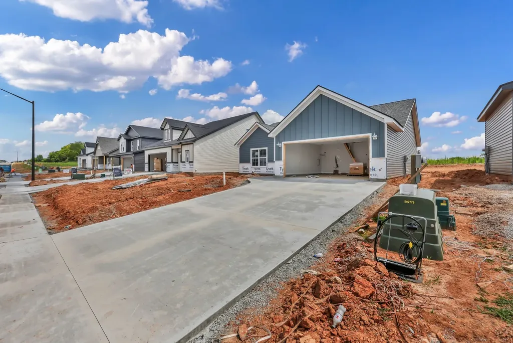 2721 Brewster Drive Clarksville TN 37042
