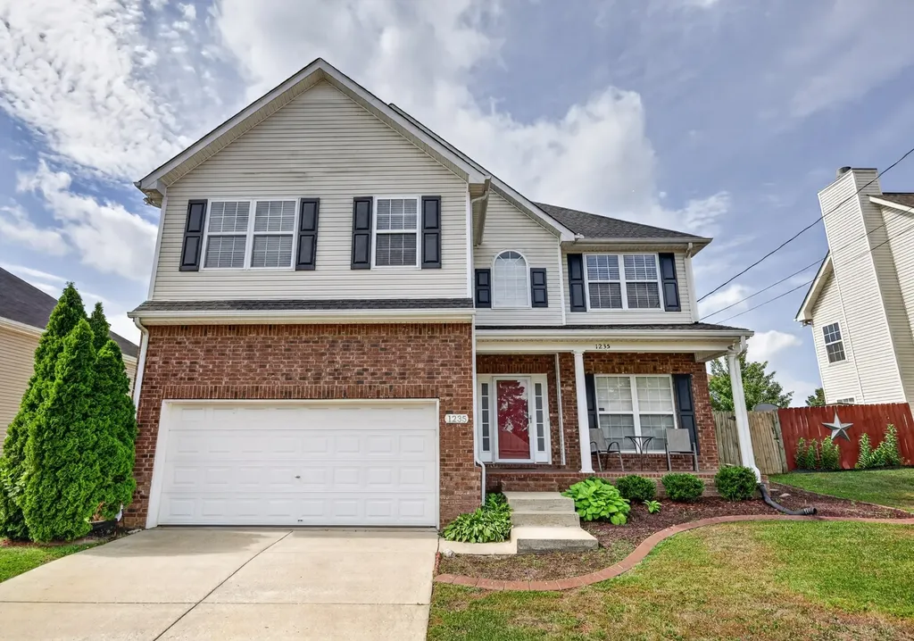 1235 Lasalle Drive Smyrna TN 37167