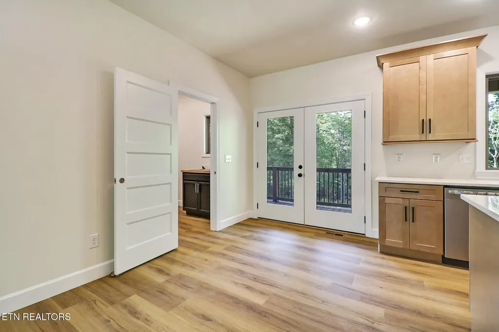 210 Creekview Court Jamestown TN 38556
