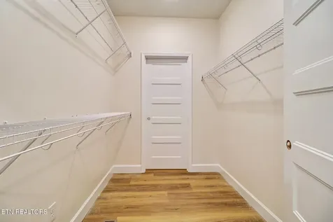 210 Creekview Court Jamestown TN 38556
