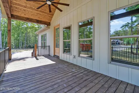 210 Creekview Court Jamestown TN 38556